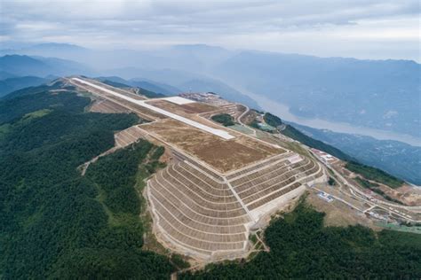 巫山機場|重庆巫山机场正式通航 可赏高峡平湖